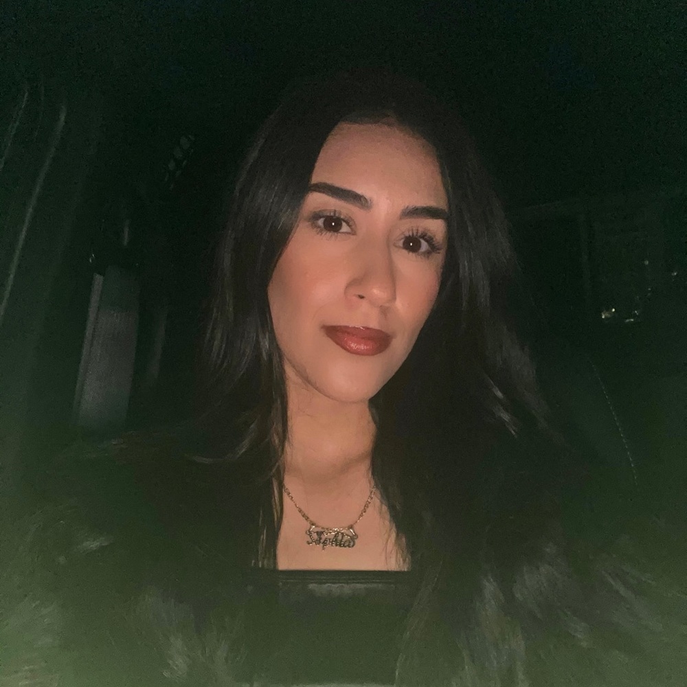 Meet your Posher, Sophia